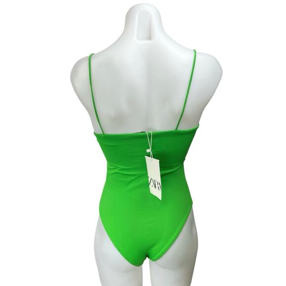 NEW Zara Green Scoop Neck Stretch Spaghetti Strap Cami Tank Bodysuit Top Size S - Picture 2 of 5